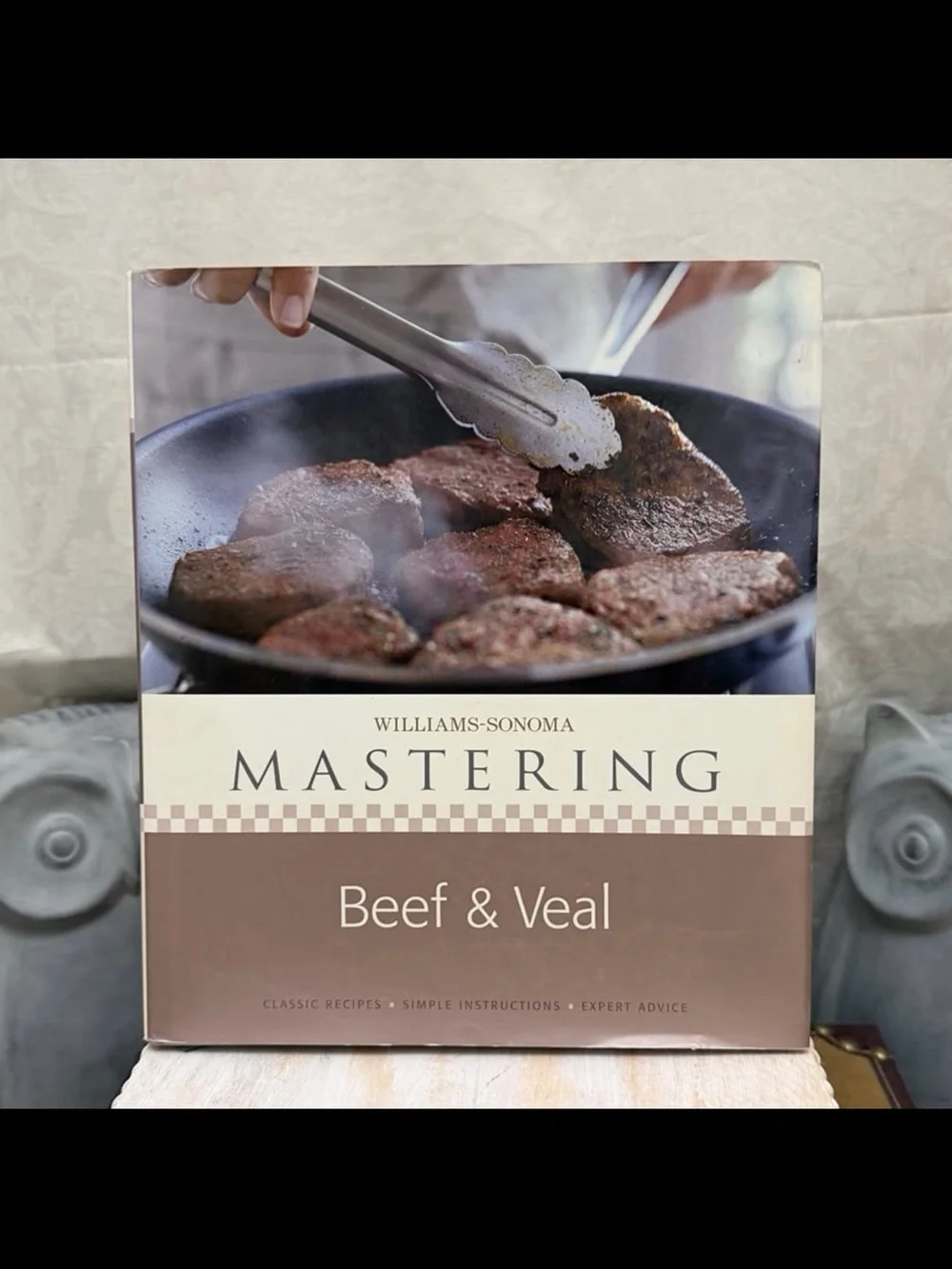 ⚡️⭐️Williams-Sonoma Mastering Beef & Veal Cookbook